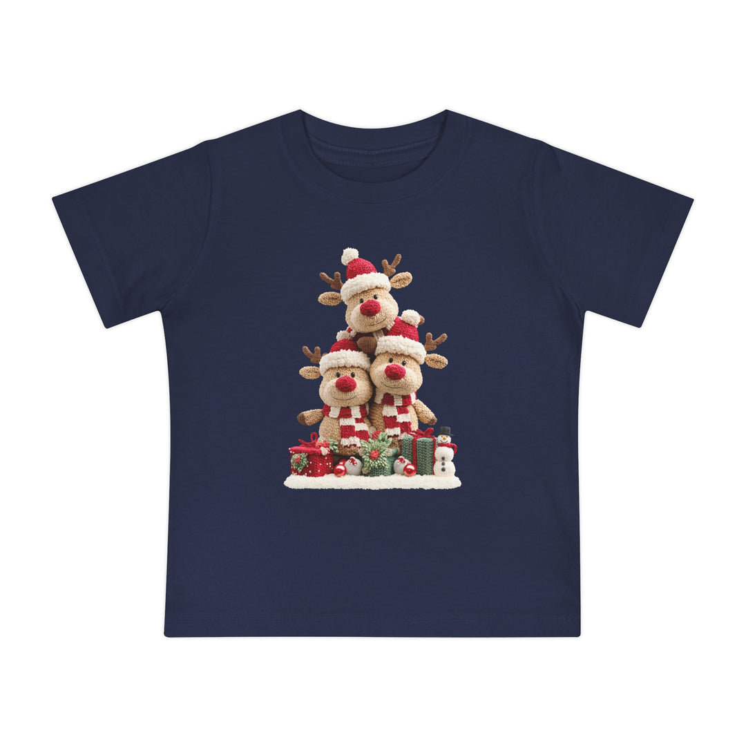 Reindeer Tree Baby Tee: Navy-blue T-shirt with three reindeer in Santa hats, stacked with gifts and a snowman, perfect for stylish baby's first steps.