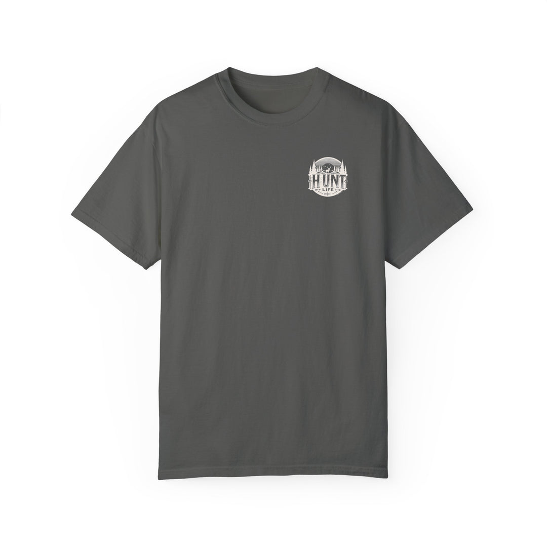 A relaxed fit Raise Um Right Tee, crafted from 100% ring-spun cotton. Garment-dyed for extra softness, with double-needle stitching for durability and a seamless design for a tubular shape.