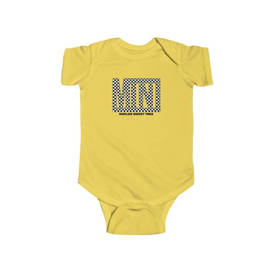 A durable and soft Vans Mini Onesie for infants, featuring a black and white checkered design. Made of 100% cotton, with ribbed knitting for durability and plastic snaps for easy changing access. Dimensions: Width - 7.32in, Length - 11.46in, Sleeve length - 2.52in.