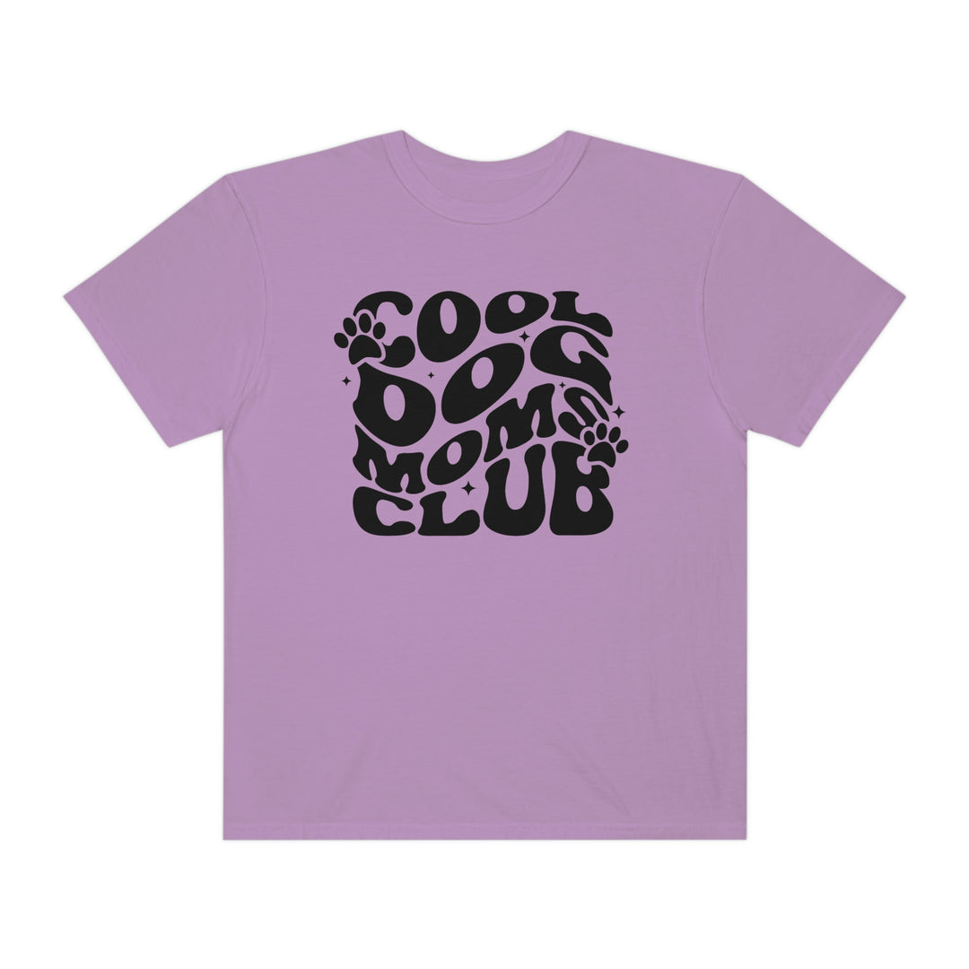 Cool Dog Mom's Club Tee: Purple shirt with black text, ring-spun cotton, garment-dyed for coziness. Relaxed fit, double-needle stitching for durability, no side-seams for shape retention.