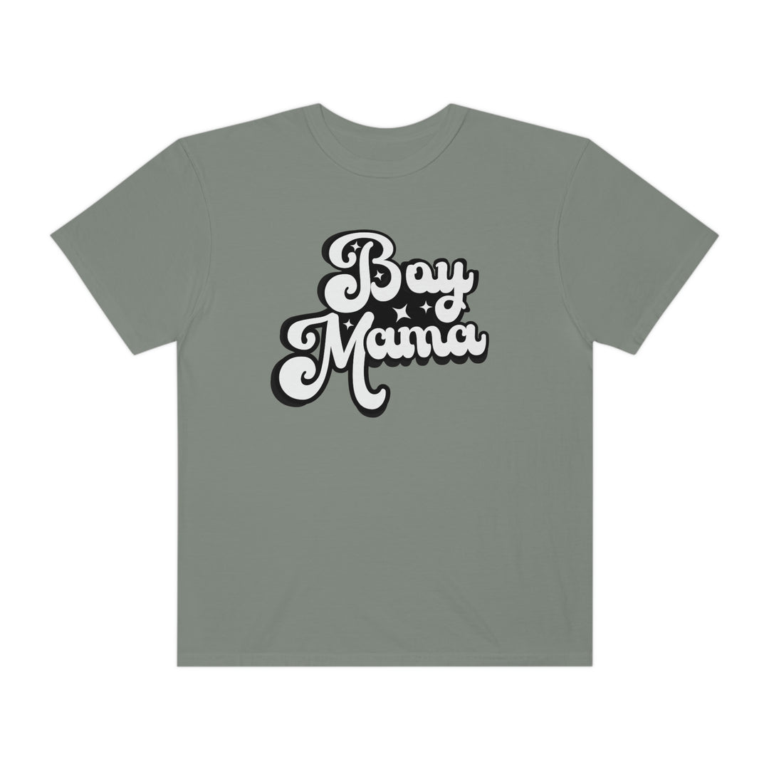 A relaxed fit Boy Mama Tee, crafted from 100% ring-spun cotton for ultimate comfort. Garment-dyed with double-needle stitching for durability and a seamless design. Ideal for daily wear.