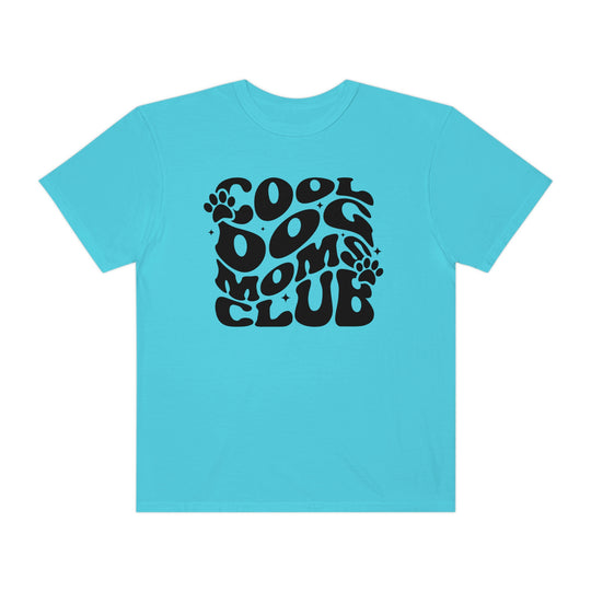 Cool Dog Mom's Club Tee: A blue t-shirt with black text, 100% ring-spun cotton, medium weight, relaxed fit, double-needle stitching, no side-seams for durability and shape retention.