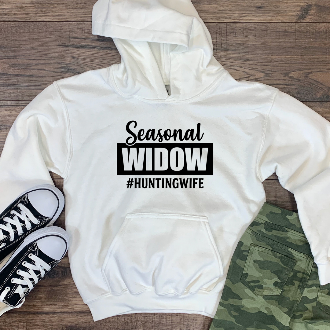 #Hunting Wife- Unisex Heavy Blend™ Hooded Sweatshirt - huserdesigns